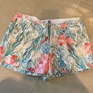 Old Navy 3” shorts watercolor print size 10